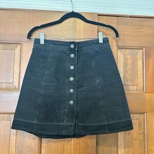 Madewell Metropolis Snap Jean Skirt in Rawley Black Denim Silver Buttons